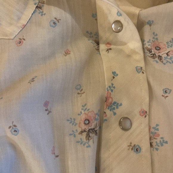 Vintage Champion Western women’s floral pearl snap - Picture 3 of 3